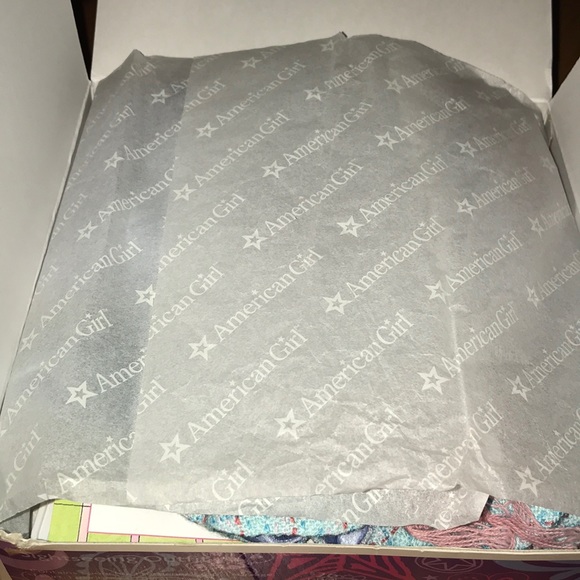 Retired American Girl Sightseeing Outfit in box - Picture 3 of 8